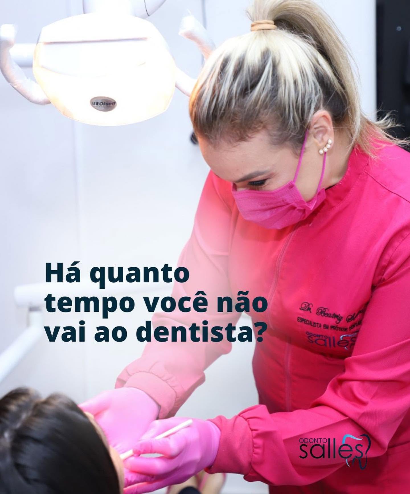 Dra. Beatriz Salles em atendimento personalizado